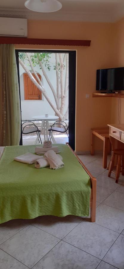 Apartamento To Spiti Tis Eirinis Poros Town Exterior foto