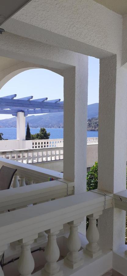 Apartamento To Spiti Tis Eirinis Poros Town Exterior foto