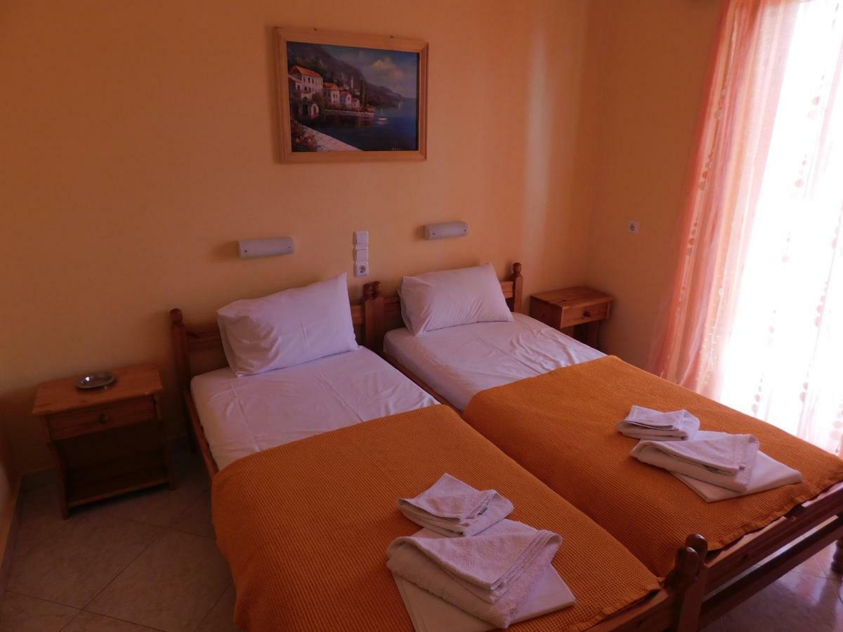 Apartamento To Spiti Tis Eirinis Poros Town Exterior foto