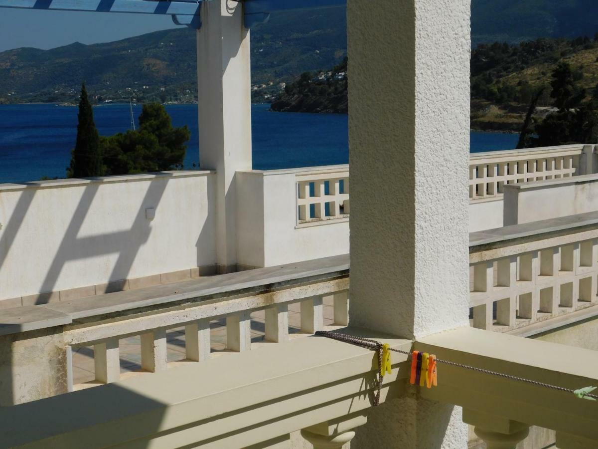 Apartamento To Spiti Tis Eirinis Poros Town Exterior foto